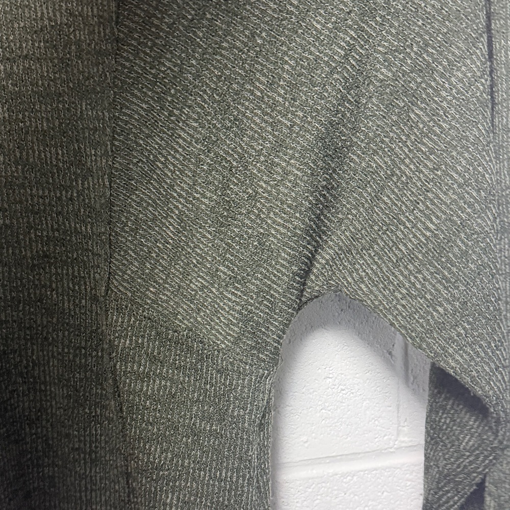 Max Studio Forest Green Knit Sweater - Picture 7 of 8